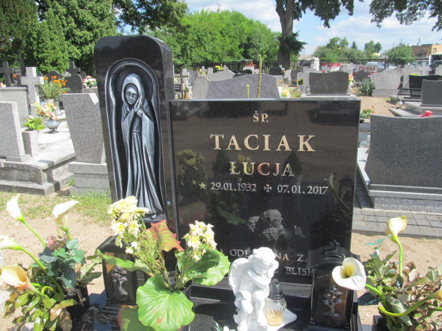 Łucja Taciak 1932 Wągrowiec klasztorny - Grobonet - Wyszukiwarka osób pochowanych