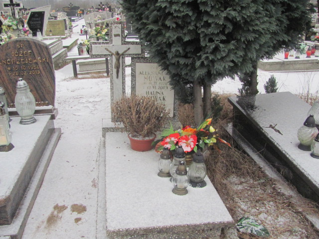 Halina Nowak 1922 Wągrowiec klasztorny - Grobonet - Wyszukiwarka osób pochowanych
